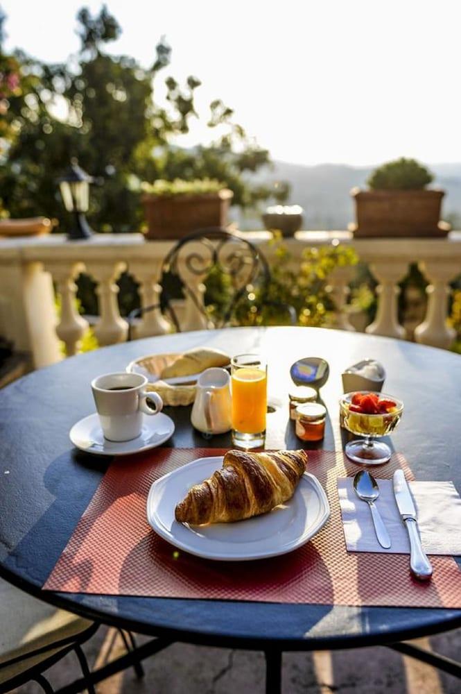 La Bellaudiere Hotel 2*