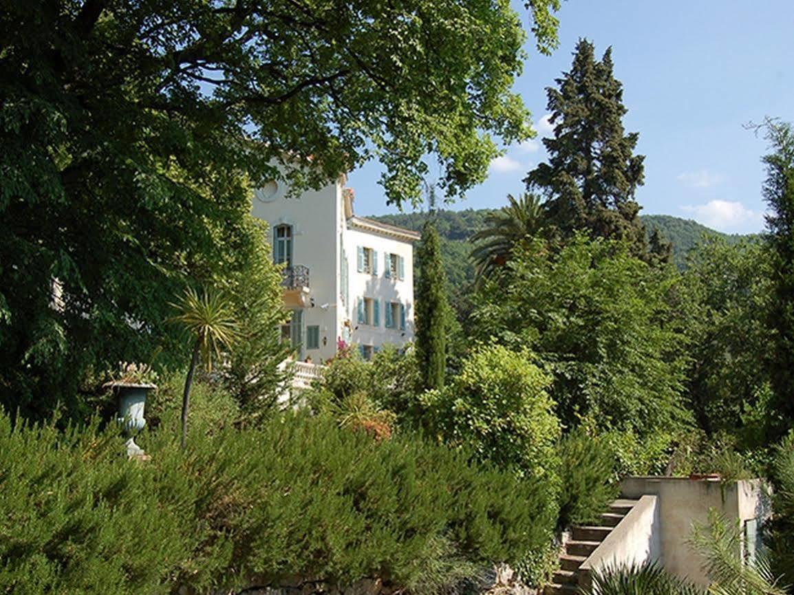 Hotel La Bellaudiere 2*