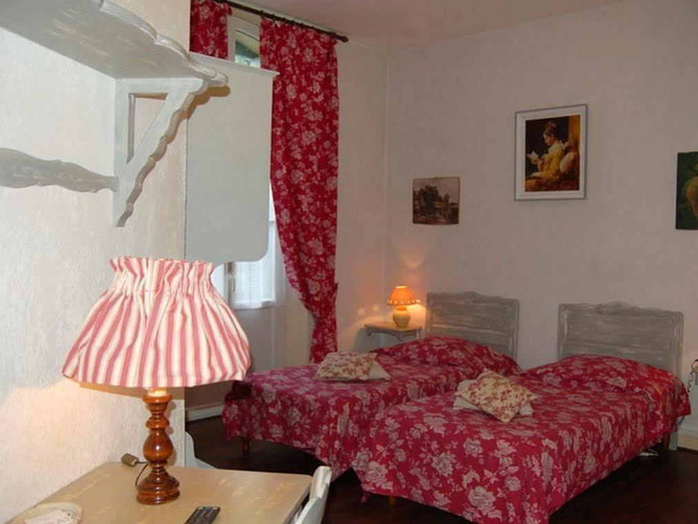 Hotel La Bellaudiere 2*
